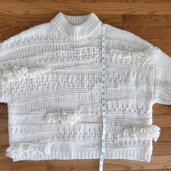 Oversized Chunky Cozy Pullover Sweater - Picture 8 of 12